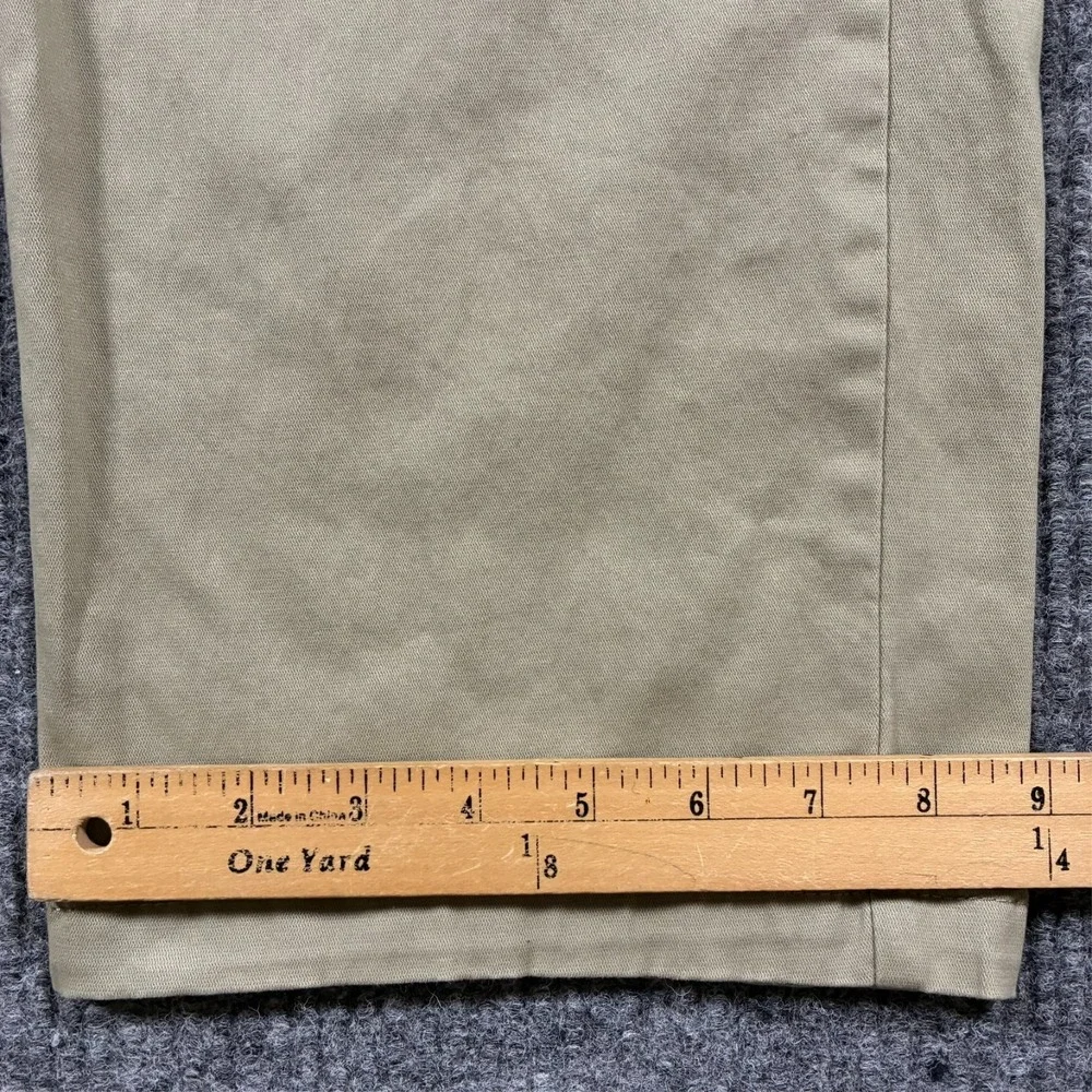 Lee Extreme Comfort Mens Straight Fit Pants Size 40x30 Beige Flat Front Mid Rise